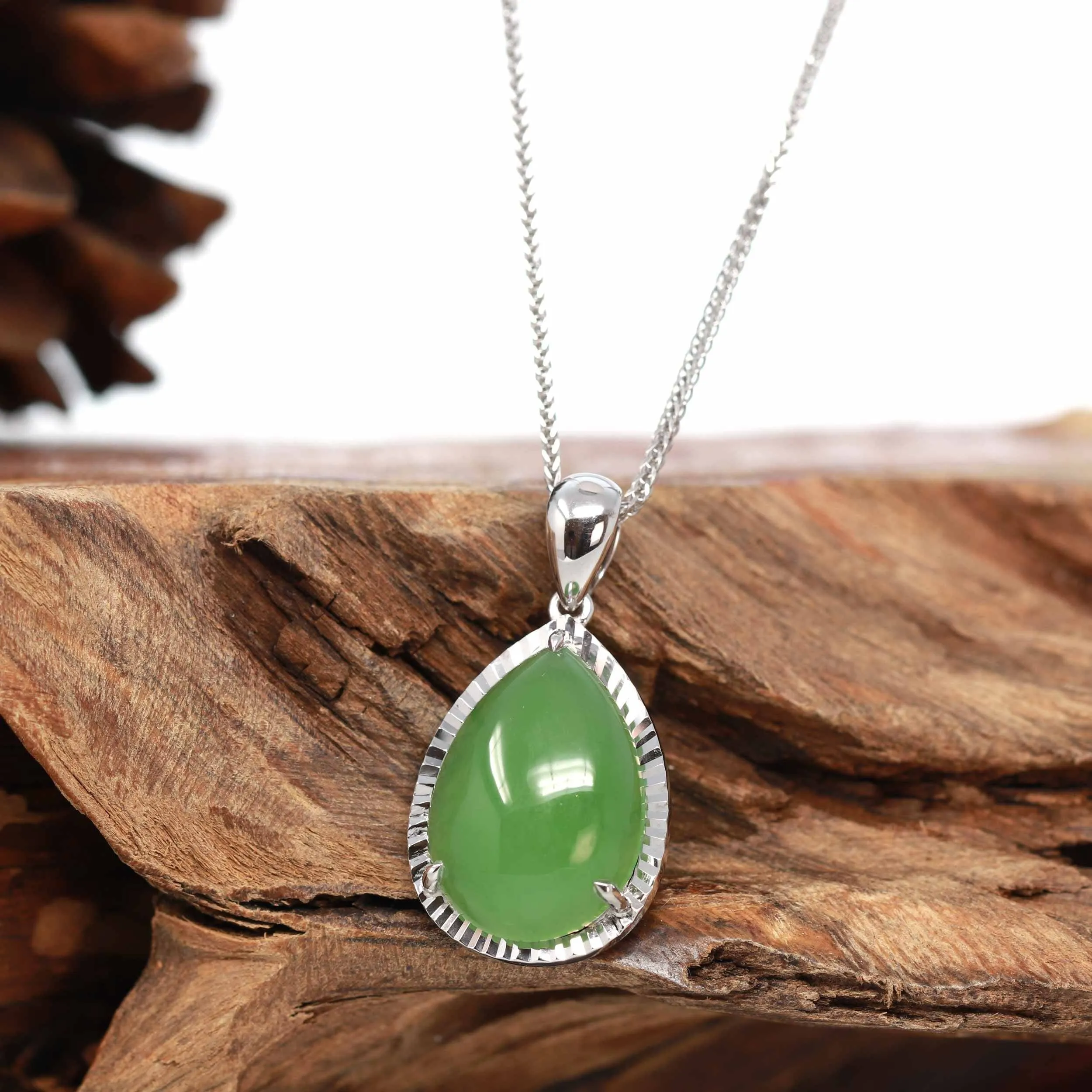 14K Gold Genuine Green Apple Green Jade Tear Drop Diamond Cut Pendant Necklace