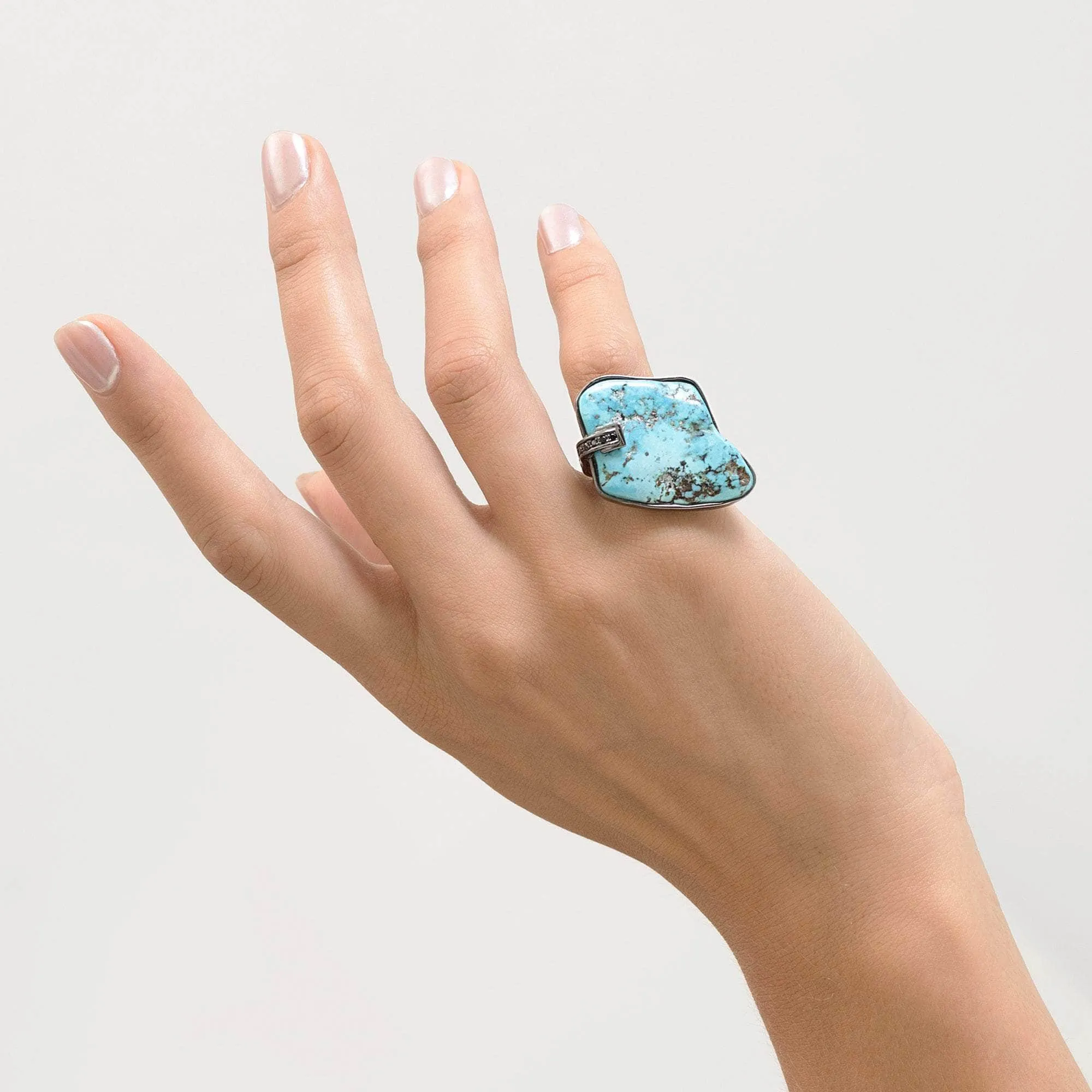 Ataeru Turquoise and Spinel Ring