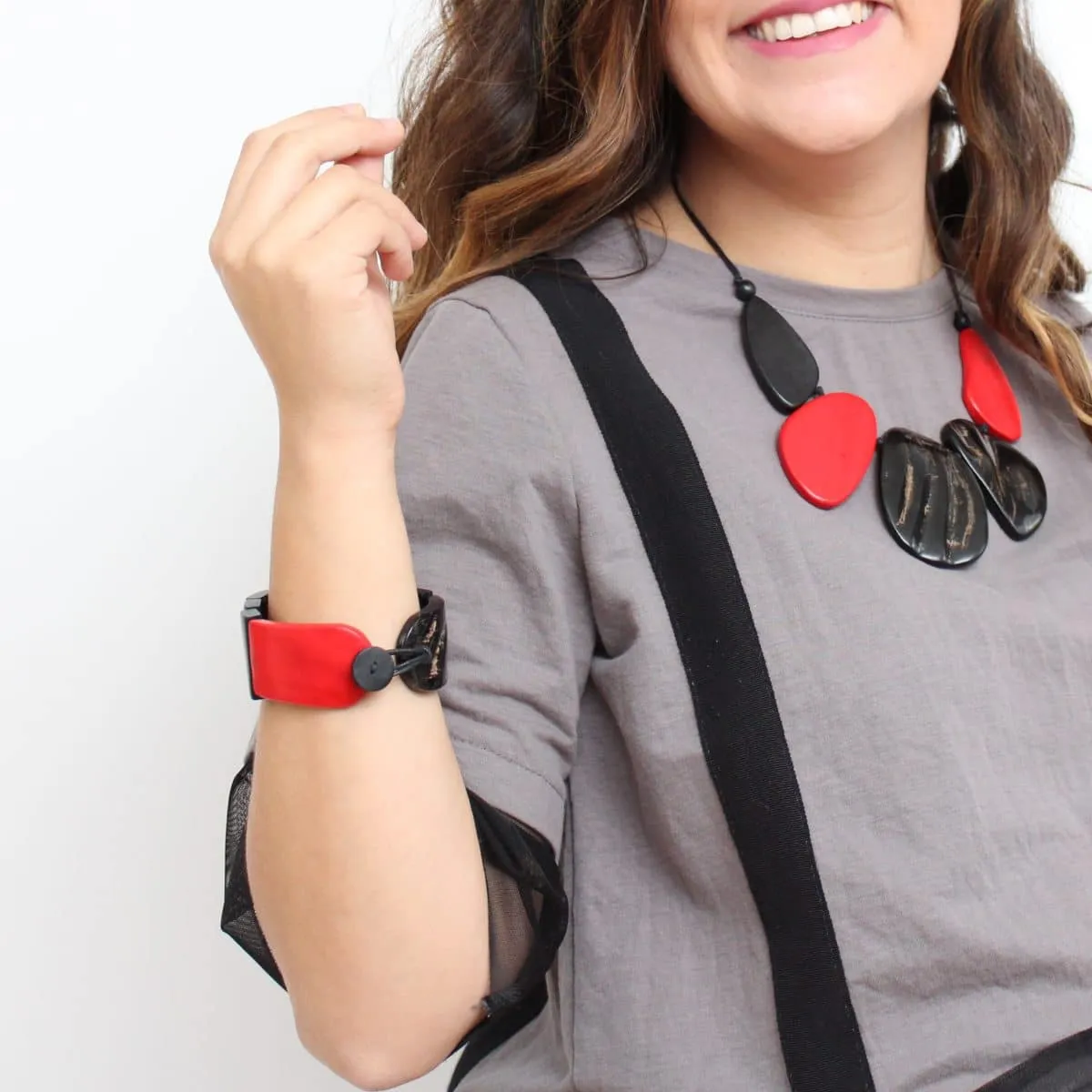 Black and Red Noa Bracelet