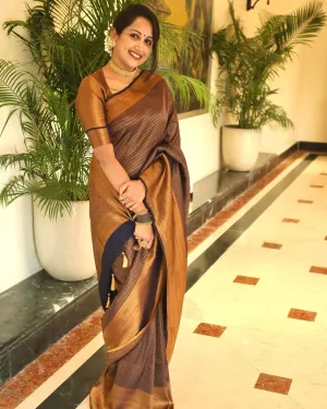 Charming Black Soft Kanjivaram Silk Saree With Surpassing Blouse Piece