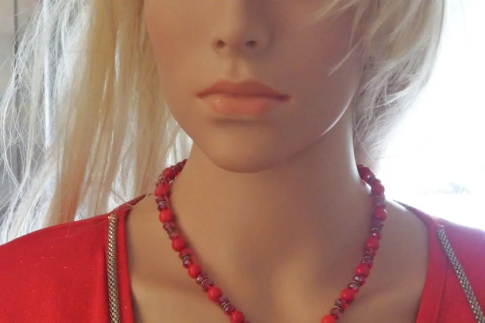 Coral beads necklace