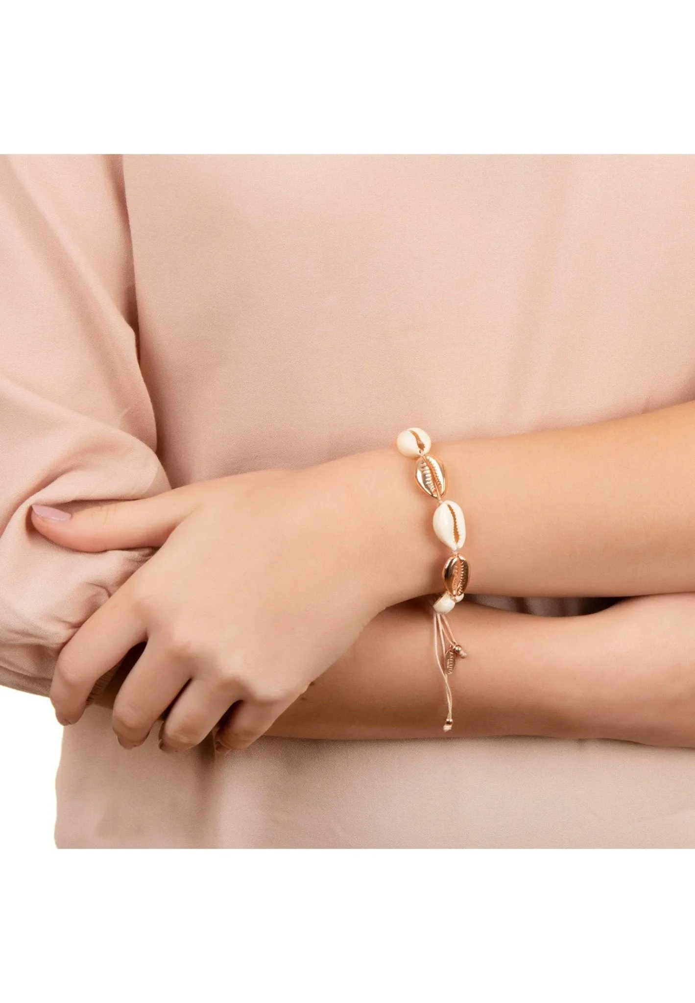 Cowrie Multi Shell Macrame Bracelet Rose Gold