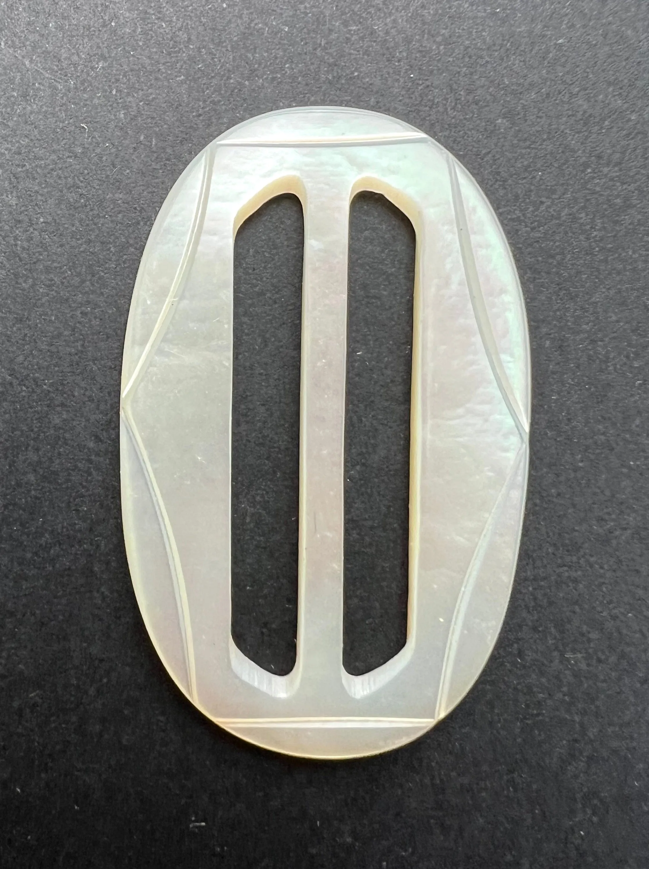 Delicate Carved 1930s Mother of Pearl 5cm Buckle/Slider