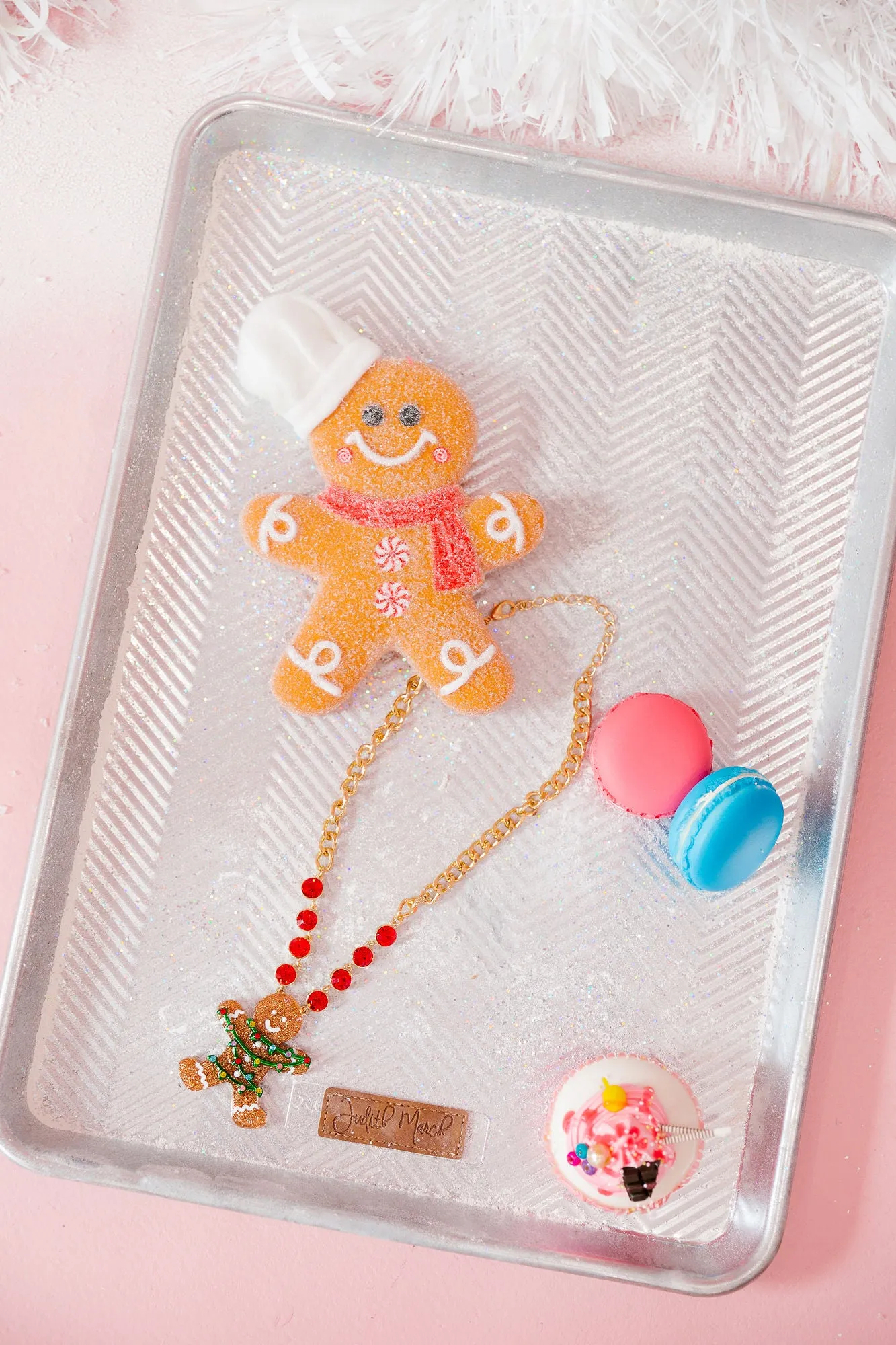 GINGERBREAD DREAMS NECKLACE