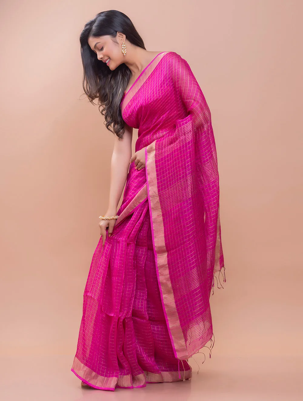 Graceful Elegance. Soft Bengal Handwoven Linen Silk Zari Sari - Magenta & Silver