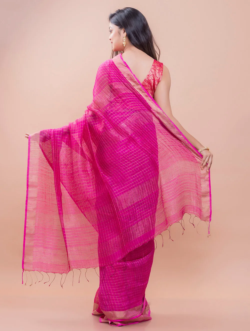 Graceful Elegance. Soft Bengal Handwoven Linen Silk Zari Sari - Magenta & Silver