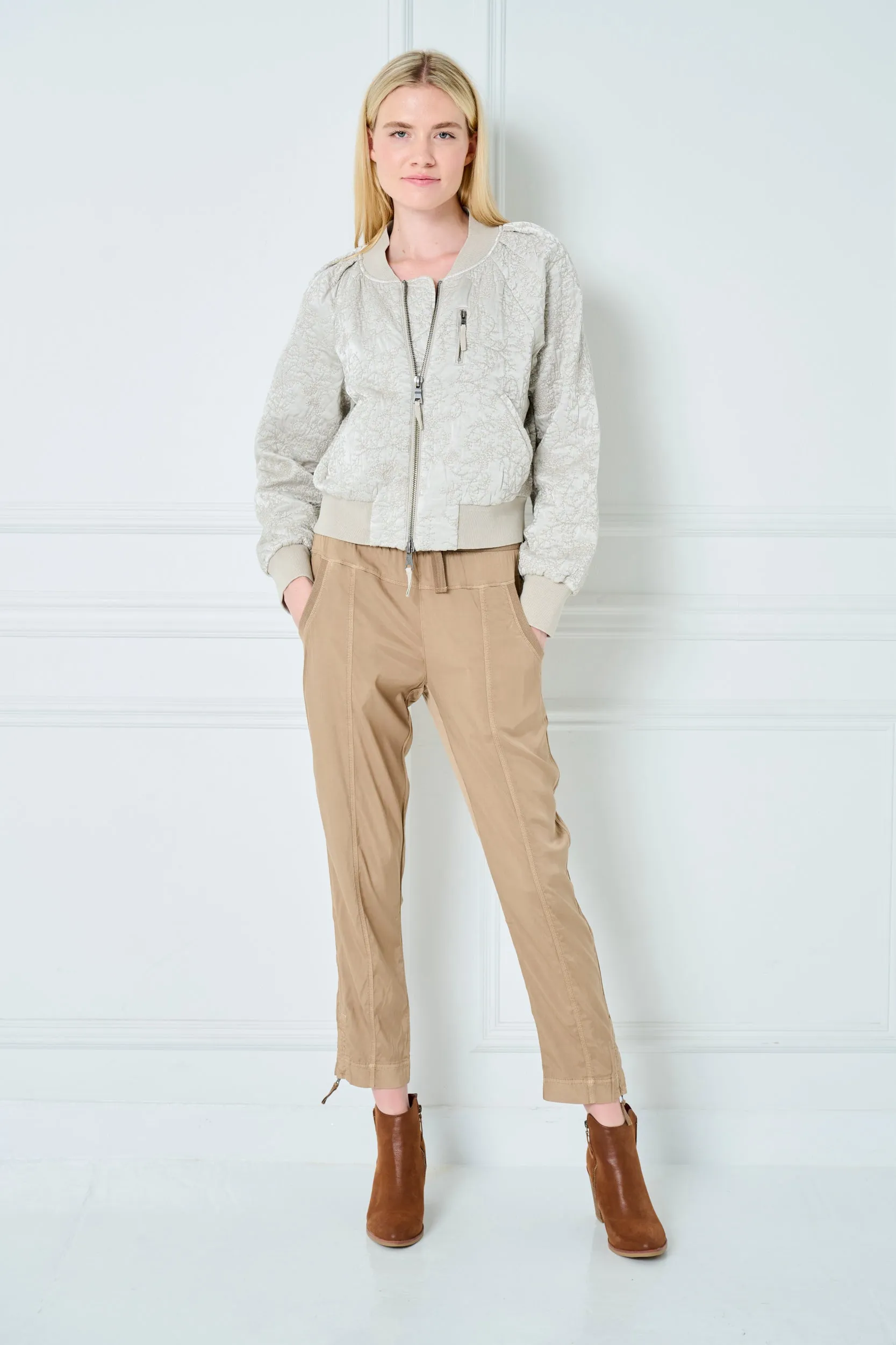 Melody Stretch Cupro Relaxed Fit Jogger