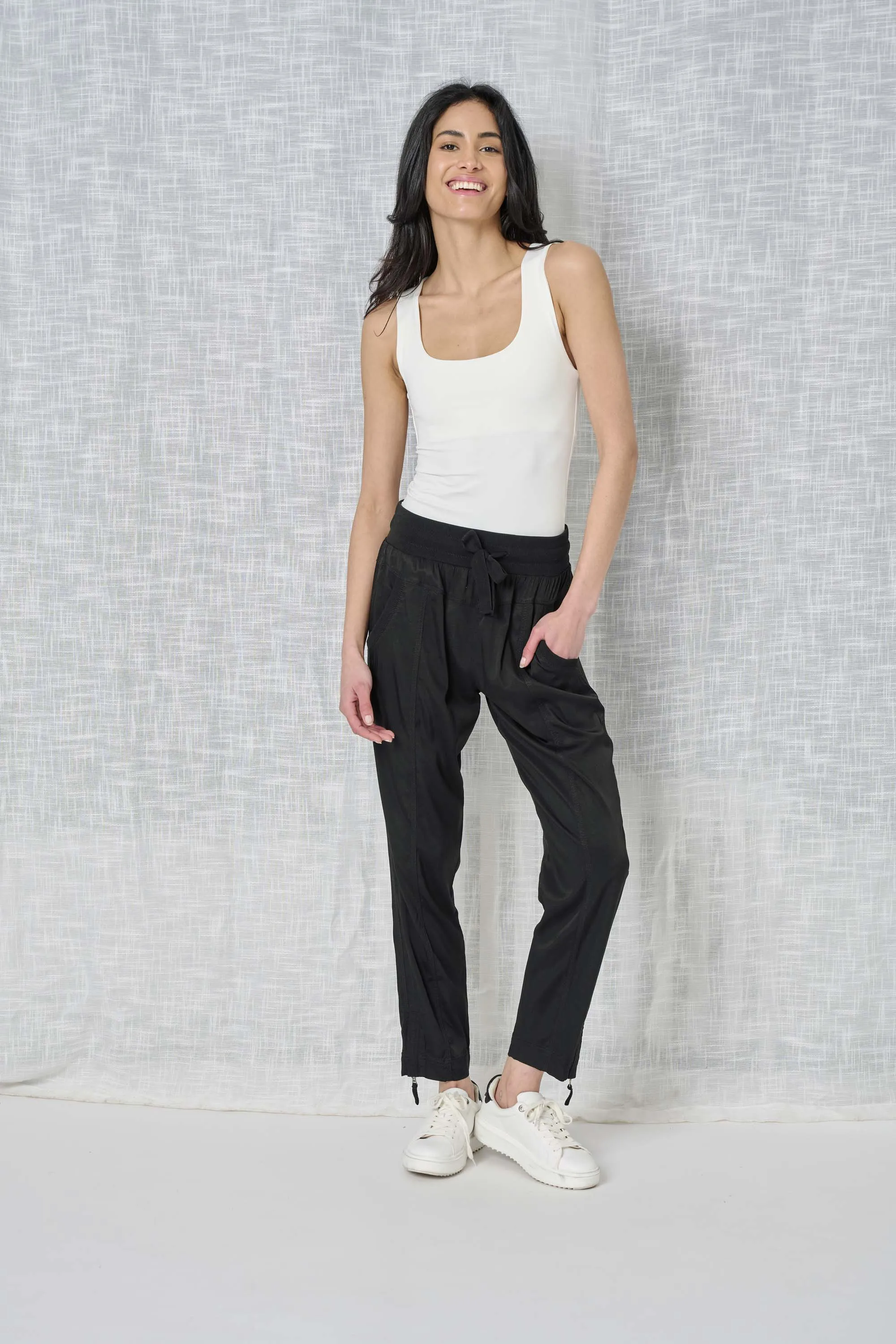 Melody Stretch Cupro Relaxed Fit Jogger