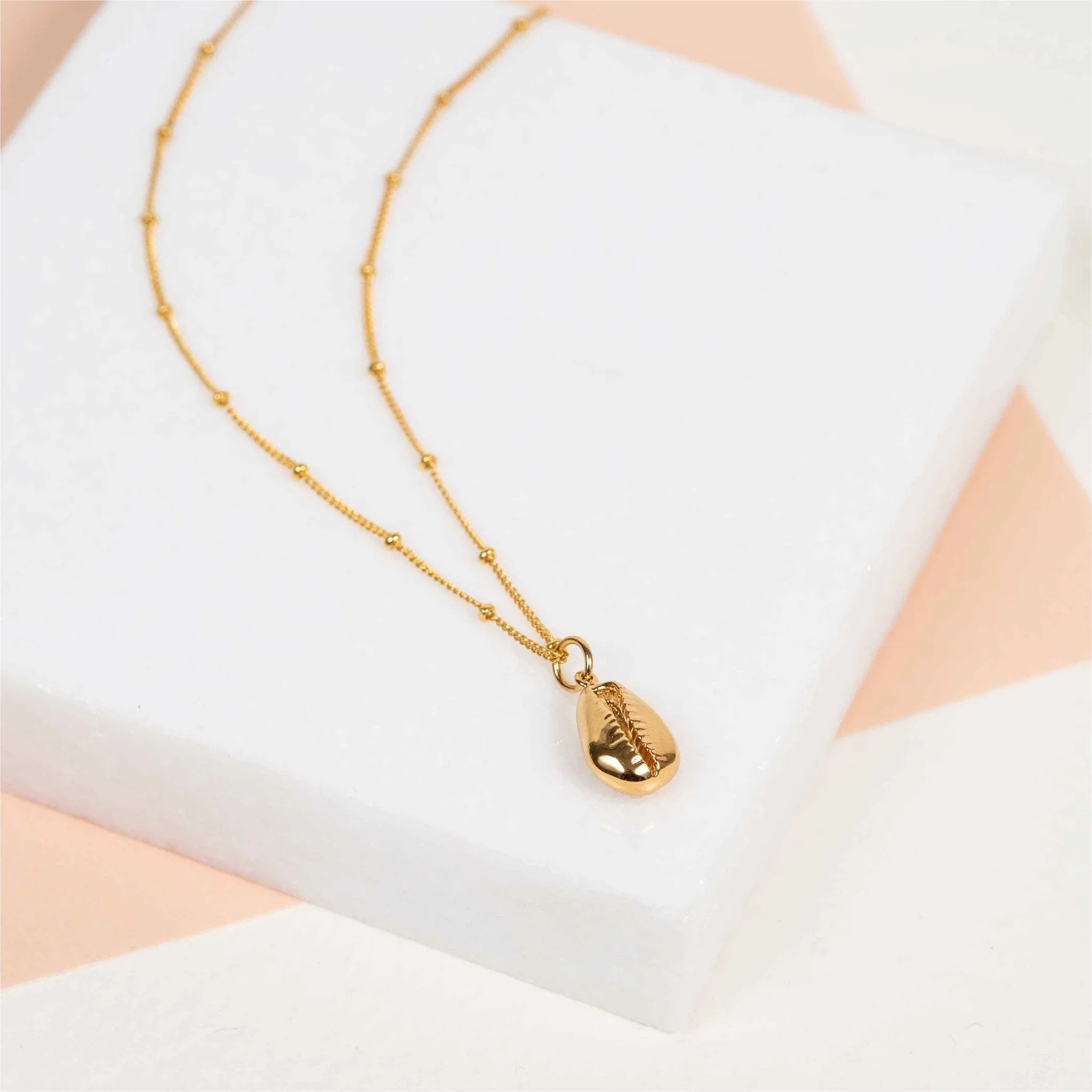 Moka Yellow Gold Vermeil Shell Pendant