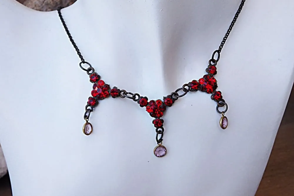 Red necklace