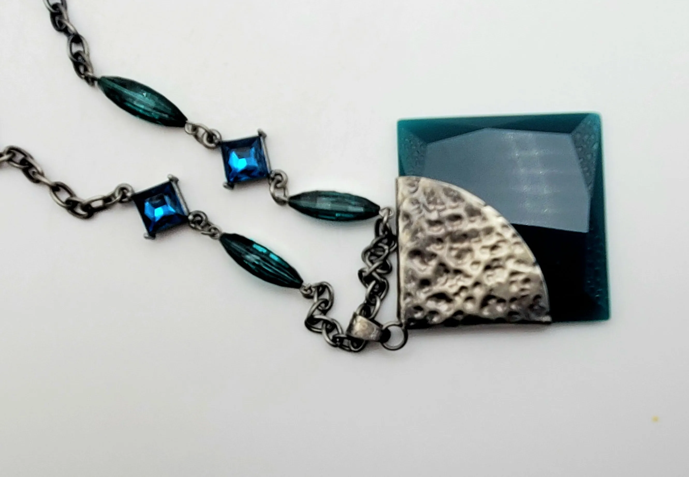 Vintage Silver Tone Metal Chain with Blue and Green Glasa and Abstract Pendant