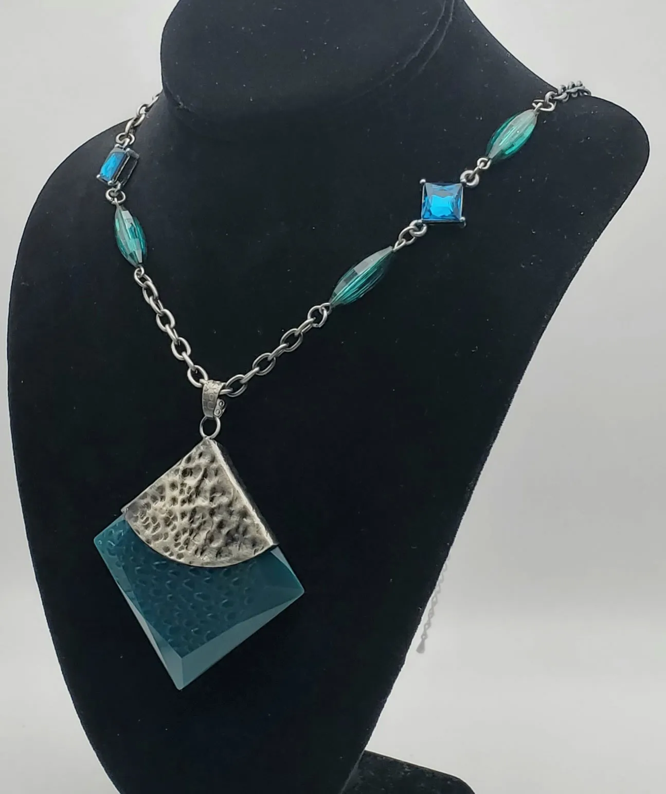 Vintage Silver Tone Metal Chain with Blue and Green Glasa and Abstract Pendant